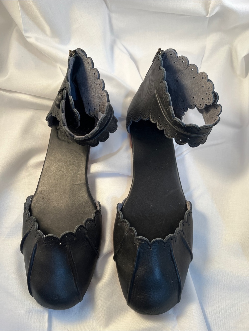 Scalloped Ankle-Strap Black Sandals